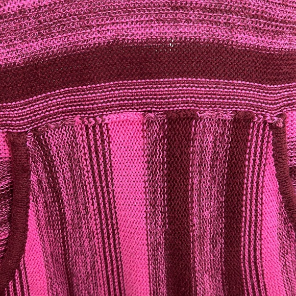 [L] BILLABONG Pink and Burgundy Long Sleeves Knit Top - Picture 3 of 9